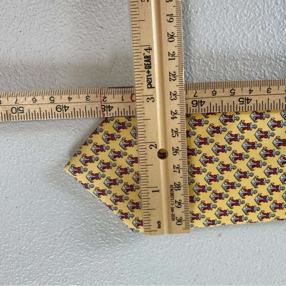 Vineyard Vines Anchor‎ Nautical Rare Red Bow Silk Necktie Youth Yellow 49